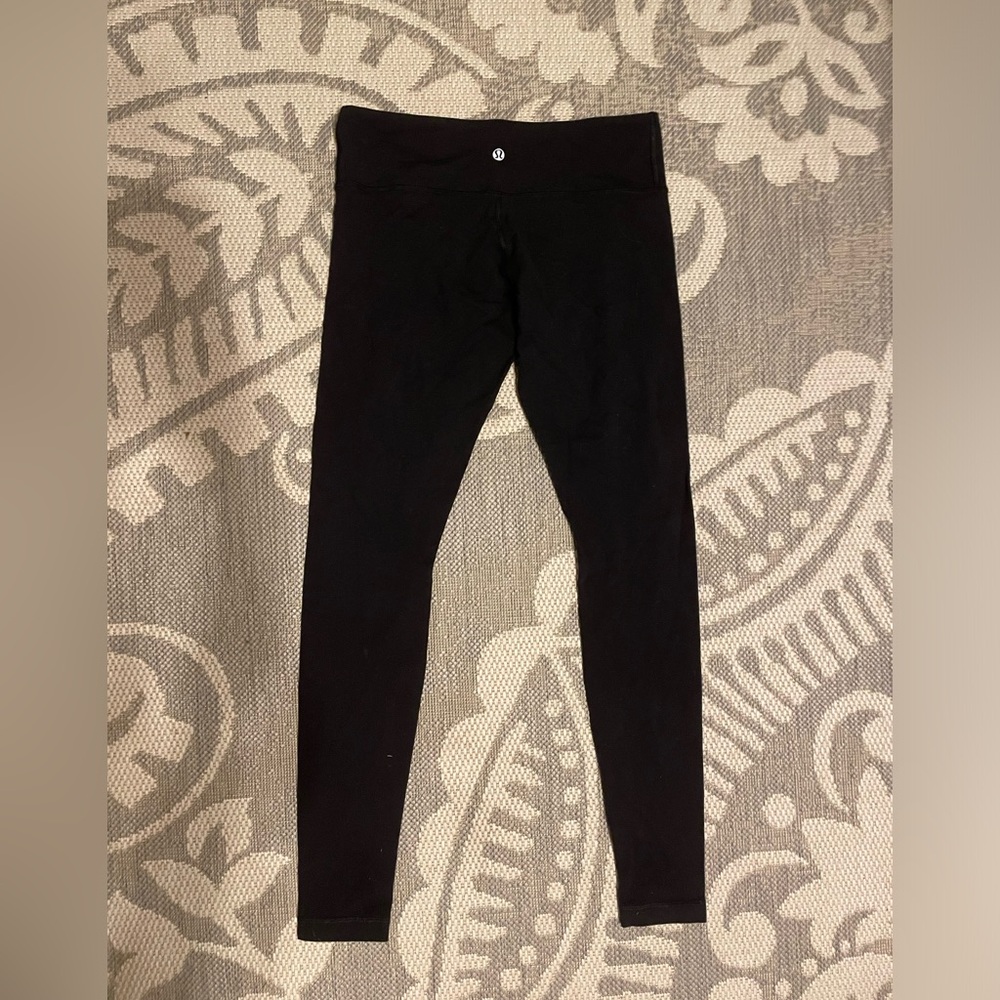 Lululemon black full length leggings size 8 low rise